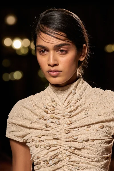 Look 111